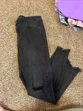 wild fable Black Skinny High-Rise Jeans with Frayed Hem
